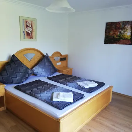 Ferienappartements-grolik Bed & Breakfast Hohenwarth