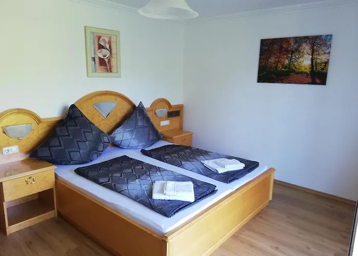 Ferienappartements-grolik Bed & Breakfast Hohenwarth
