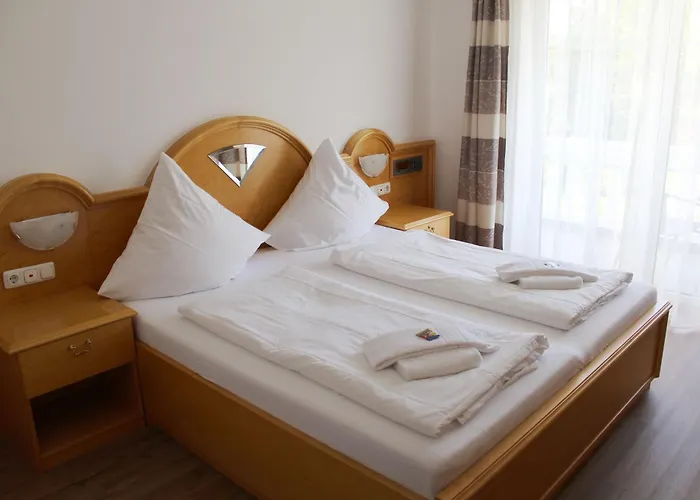 Ferienappartements-grolik Bed & Breakfast Hohenwarth